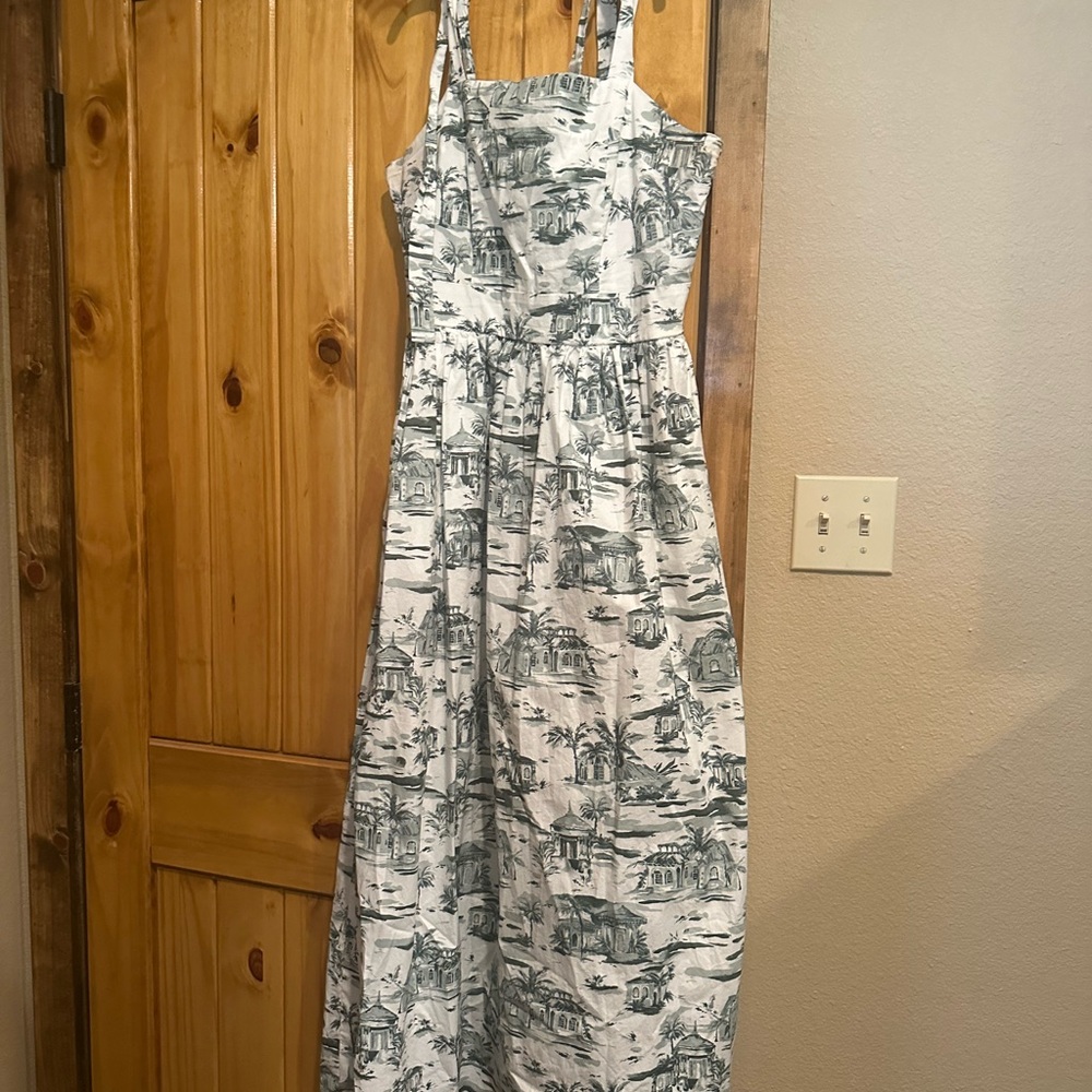 White and forrest green Printed Sundress